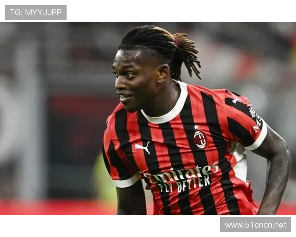 莱奥在AC米兰复兴中的战术角色与责任解析 莱奥在AC米兰复兴中的战术角色与责任解析