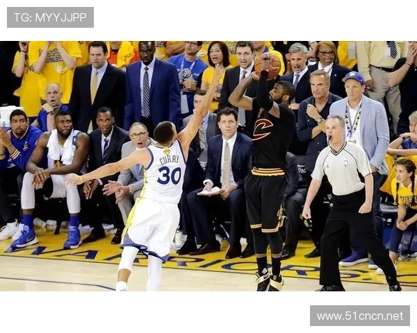 欧文无球跑动制造空位与库里相比改变得分结构